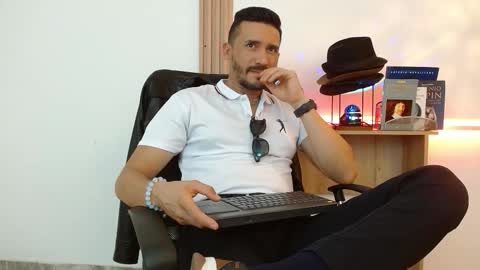   REIKO  online show from 11/29/25, 07:50