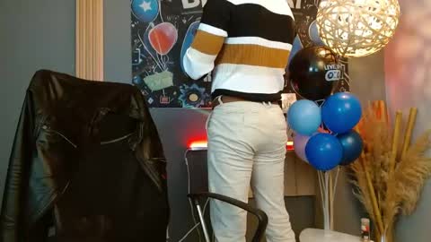   REIKO  online show from 04/18/26, 03:16