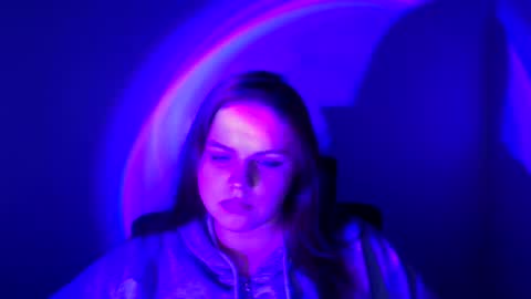 Reina online show from 12/22/25, 06:32