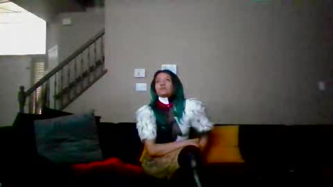 Snapshot of reineweathers chatting on 12/04/25, 04:16 Reinee online show from 12/04/25, 04:16