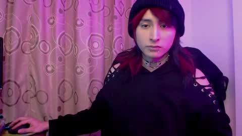 reiv_femboy online show from 10/07/25, 05:26