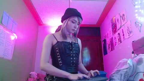 reiv_femboy online show from 01/16/26, 02:15