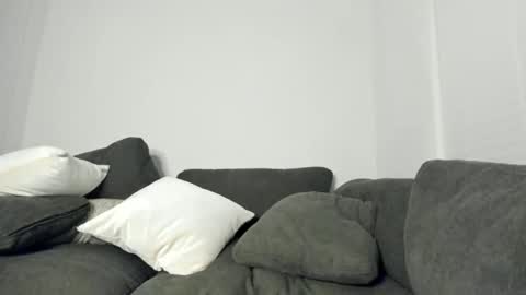 Priscilla online show from 05/15/26, 06:20