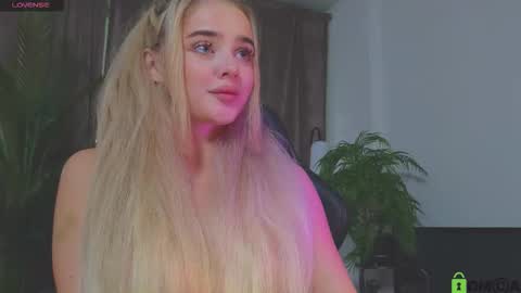 Anna online show from 09/11/25, 04:40