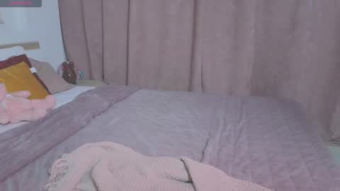 Anna online show from 09/27/25, 01:38