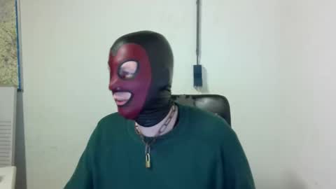 Snapshot of rem78a chatting on 11/12/25, 08:52 rem78a online show from 11/12/25, 08:52