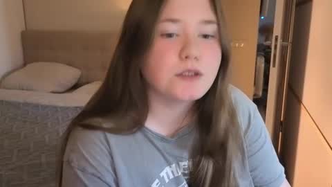 Snapshot of remirann_ chatting on 10/20/25, 03:01 Ann OF - remirann21 online show from 10/20/25, 03:01