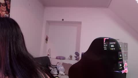 ren_yamashiro online show from 01/11/25, 07:39