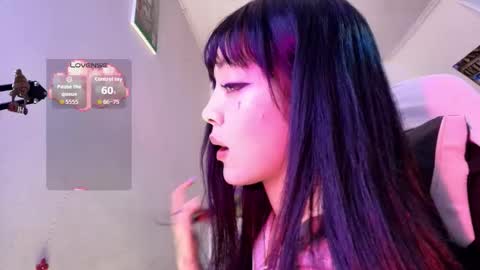 ren_yamashiro online show from 10/14/25, 02:56