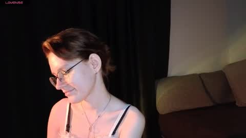 Claire online show from 05/31/26, 06:09