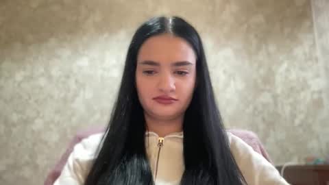 Snapshot of renata_a1 chatting on 10/10/25, 11:09 Renata online show from 10/10/25, 11:09