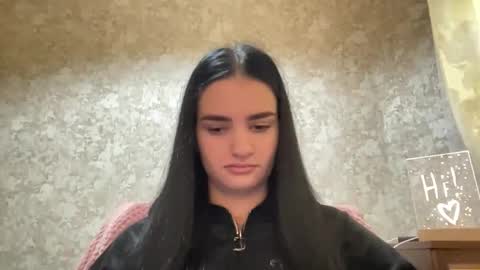 Snapshot of renata_a1 chatting on 10/16/25, 12:06 Renata online show from 10/16/25, 12:06