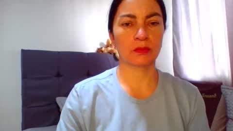 Snapshot of renata_hot1 chatting on 06/05/26, 07:19 renata_hot1 online show from 06/05/26, 07:19