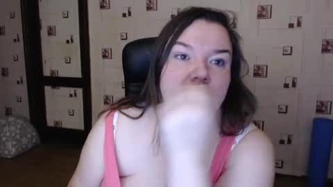 renataoia online show from 12/08/24, 03:02