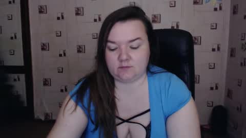 renataoia online show from 01/31/25, 07:08