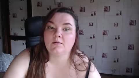 renataoia online show from 12/03/25, 12:14