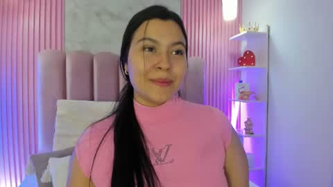 Snapshot of renatapeach chatting on 08/03/26, 11:59 RenataPeach online show from 08/03/26, 11:59