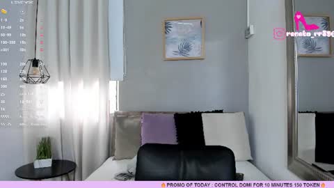 Snapshot of renataruiz_rr chatting on 06/10/26, 12:04 online show from 06/10/26, 12:04