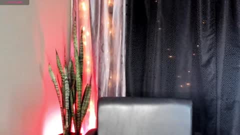 renatawilsom online show from 01/04/25, 01:21