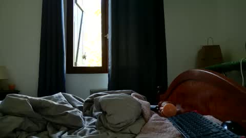 Renatta online show from 09/18/25, 08:27