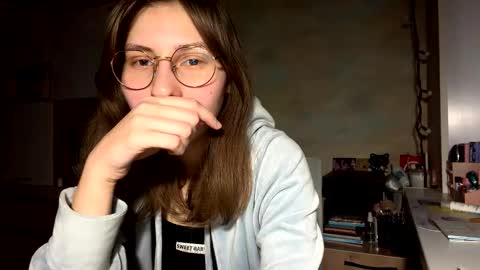 Snapshot of renayreisdorf chatting on 02/11/26, 04:34 Mia online show from 02/11/26, 04:34