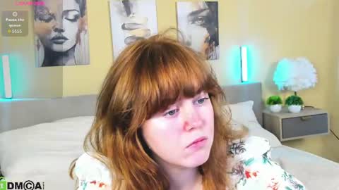 Snapshot of reneefoxy_ chatting on 07/14/26, 12:46 reneefoxy_ online show from 07/14/26, 12:46