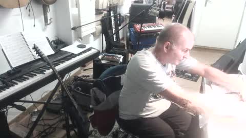 renefr online show from 12/01/24, 10:10