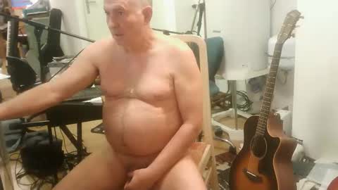 renefr online show from 10/26/25, 11:53