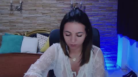 Snapshot of renesmesweet chatting on 12/01/24, 04:29 renesmesweet online show from 12/01/24, 04:29