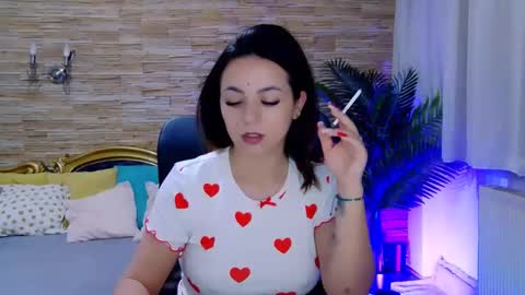 Snapshot of renesmesweet chatting on 02/21/25, 09:02 renesmesweet online show from 02/21/25, 09:02