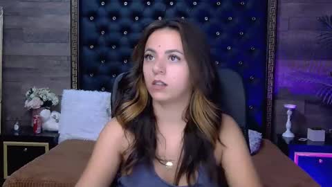 Snapshot of renesmesweet chatting on 10/14/25, 11:11 renesmesweet online show from 10/14/25, 11:11