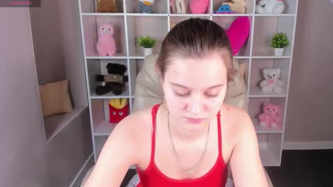 Renesmy online show from 10/23/25, 12:54