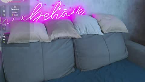 Renesmy online show from 03/26/26, 10:48