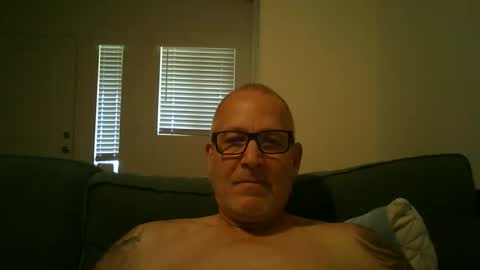 Snapshot of renewaz chatting on 04/02/26, 12:30 Renewaz online show from 04/02/26, 12:30