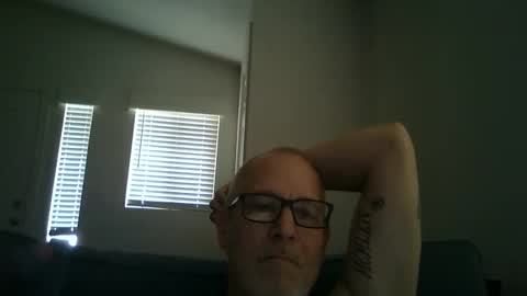 Snapshot of renewaz chatting on 04/05/26, 05:21 Renewaz online show from 04/05/26, 05:21