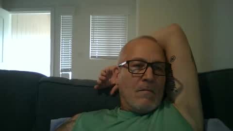 Snapshot of renewaz chatting on 04/06/26, 03:24 Renewaz online show from 04/06/26, 03:24