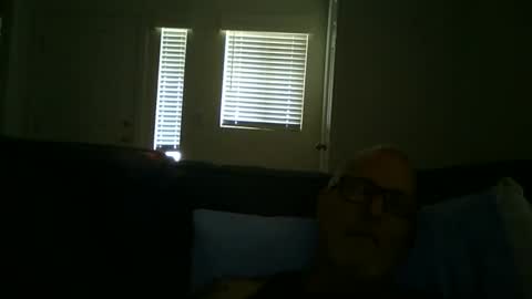 Snapshot of renewaz chatting on 04/09/26, 06:46 Renewaz online show from 04/09/26, 06:46