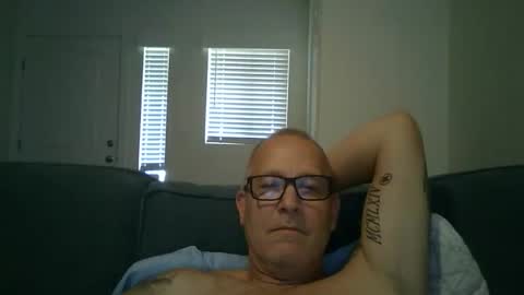 Snapshot of renewaz chatting on 04/11/26, 07:51 Renewaz online show from 04/11/26, 07:51
