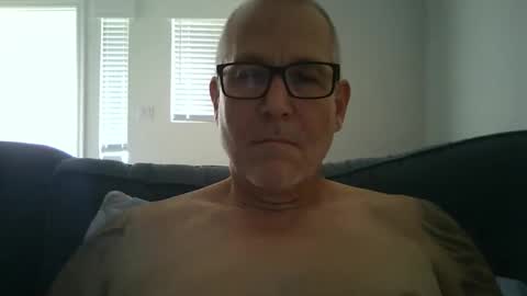 Snapshot of renewaz chatting on 04/12/26, 06:13 Renewaz online show from 04/12/26, 06:13