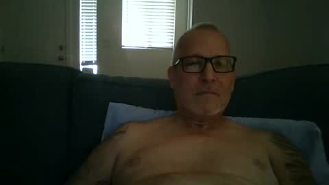 Snapshot of renewaz chatting on 04/16/26, 05:58 Renewaz online show from 04/16/26, 05:58