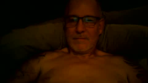 Snapshot of renewaz chatting on 06/12/26, 03:05 Renewaz online show from 06/12/26, 03:05