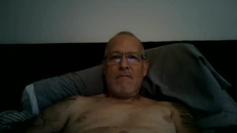 Snapshot of renewaz chatting on 07/04/26, 10:16 Renewaz online show from 07/04/26, 10:16