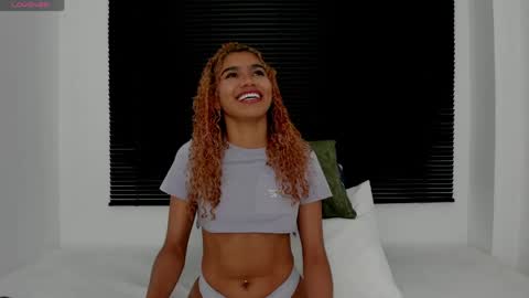 Snapshot of rennatta_sx chatting on 04/01/26, 02:34 Renata online show from 04/01/26, 02:34