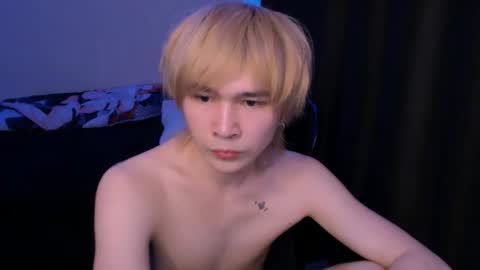 Snapshot of rennuts chatting on 02/15/26, 07:32 rennuts online show from 02/15/26, 07:32