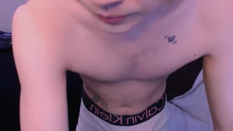 Snapshot of rennuts chatting on 02/19/26, 02:57 rennuts online show from 02/19/26, 02:57