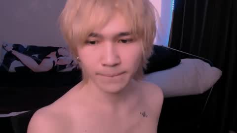 Snapshot of rennuts chatting on 02/24/26, 01:20 rennuts online show from 02/24/26, 01:20