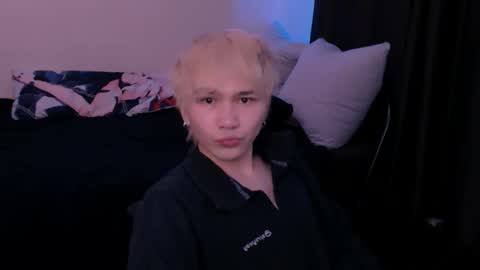 Snapshot of rennuts chatting on 03/03/26, 05:13 rennuts online show from 03/03/26, 05:13