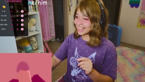 Snapshot of renpuppy chatting on 12/05/24, 06:32 REN online show from 12/05/24, 06:32