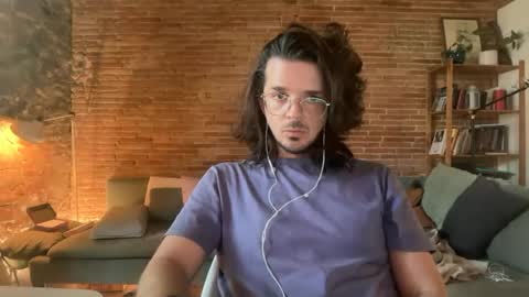 Snapshot of renzo_899 chatting on 07/13/26, 02:31 Renzo online show from 07/13/26, 02:31