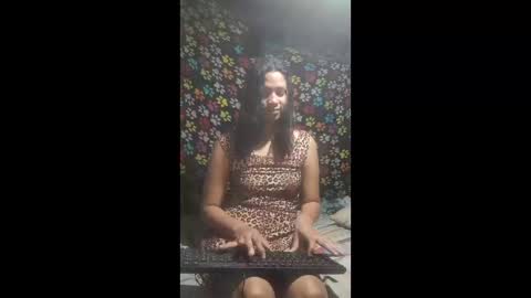 Snapshot of requenaelizabeth42 chatting on 05/02/26, 12:04 requenaelizabeth42 online show from 05/02/26, 12:04